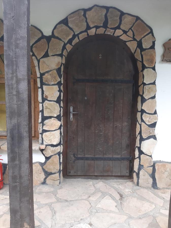 Casa Cu Flori Murighiol Exteriör bild
